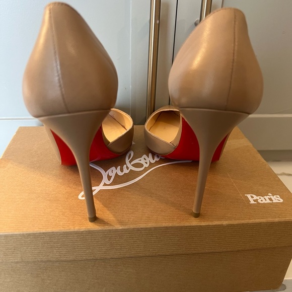(SOLD) Christian Louboutin’s *BRAND NEW* - Picture 3 of 7